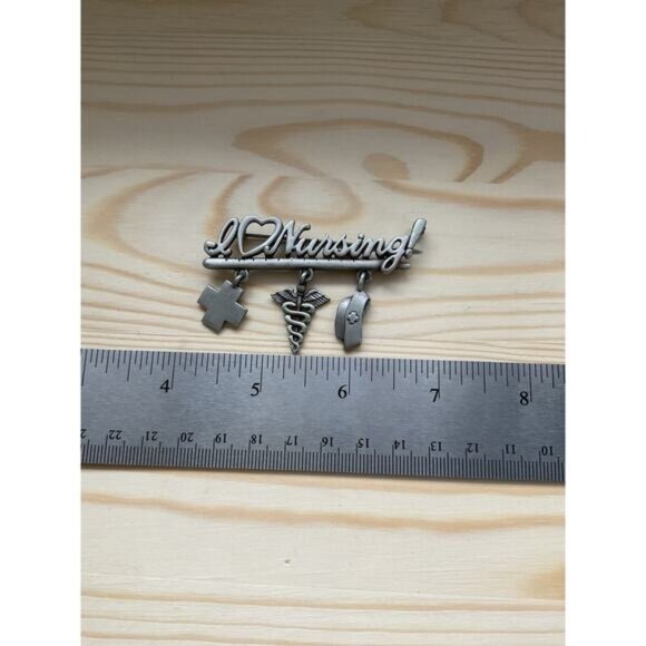 Vintage signed JJ Nursing Brooch Medical Charms Dangling I Heart Love Nursing - Picture 4 of 5